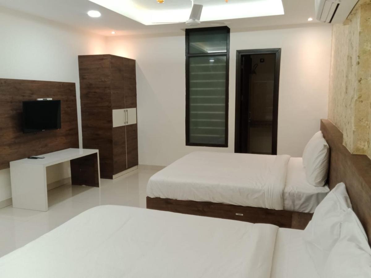 Hotel Golden Leaf Mohali Экстерьер фото